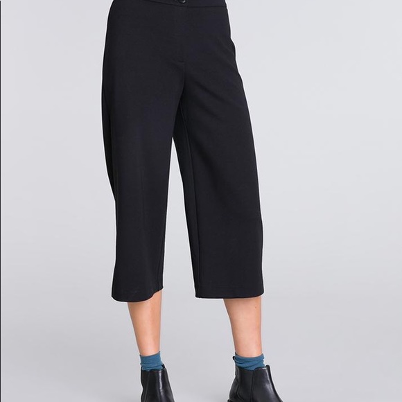 Agnes B black jersey jimmy bermuda shorts Sz 1 - Picture 5 of 7